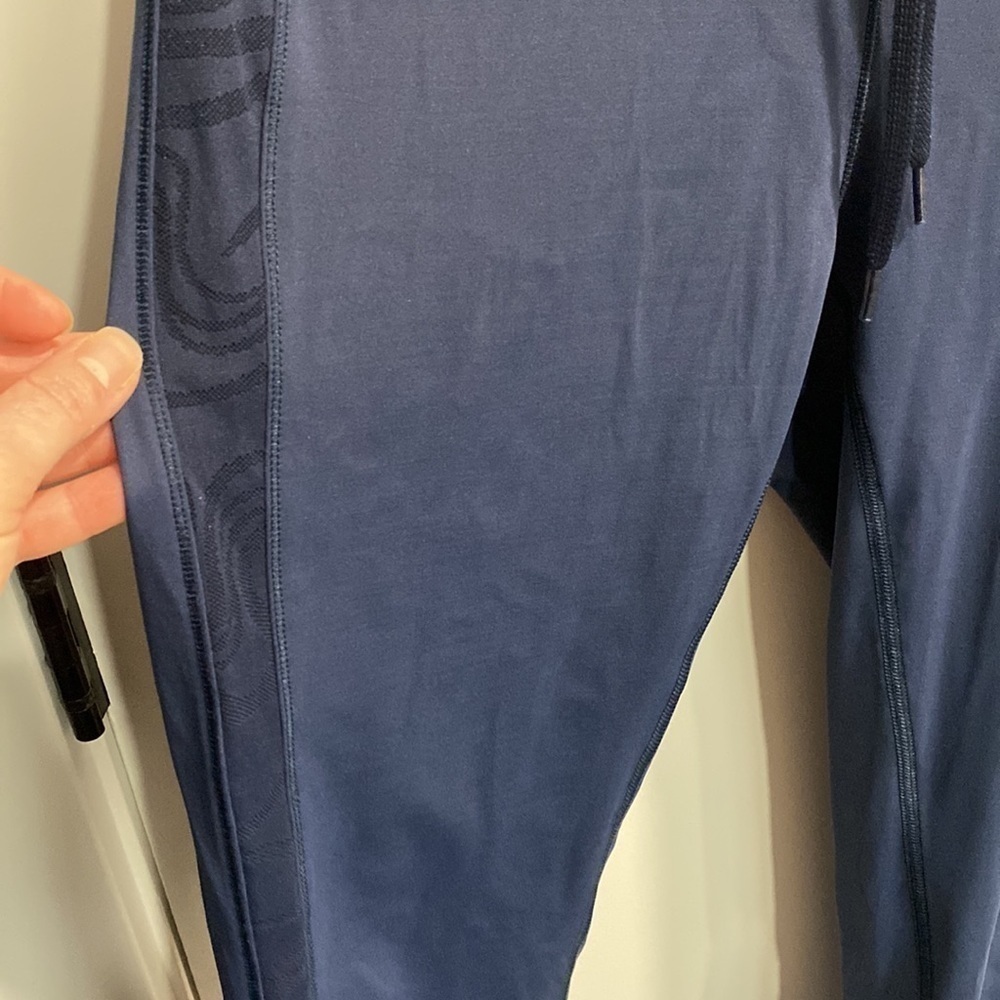 Casall Navy Blue Athletic Leggings EUC - Picture 6 of 11